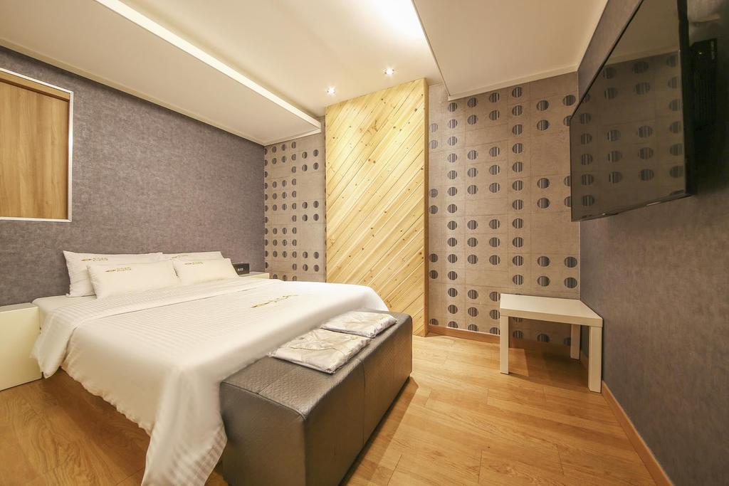 Richi Hotel Suwon Exterior photo