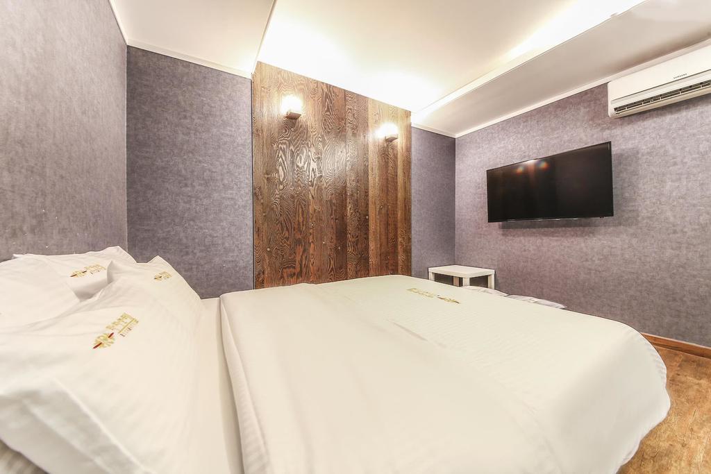 Richi Hotel Suwon Exterior photo